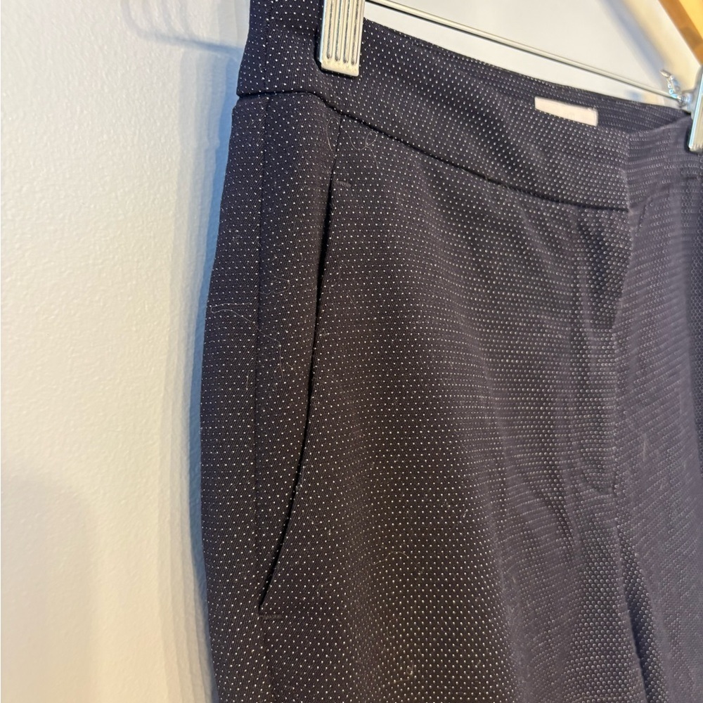 H&M White and Navy Mid-rise Trousers with Tailored Silhouette size 2 - Picture 4 of 8